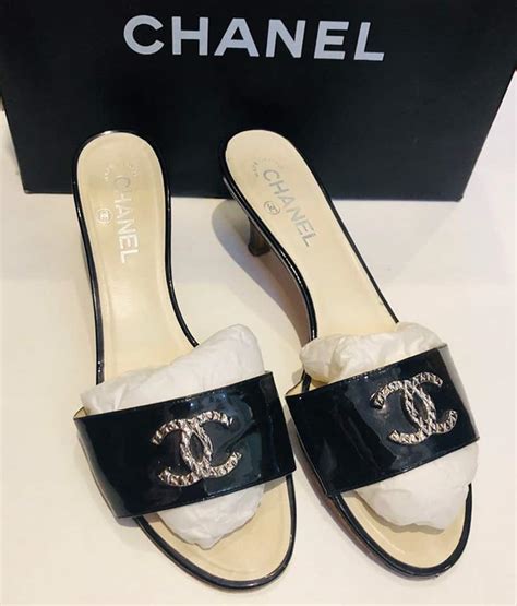 sandali chanel viola|Chanel sandals cc logo.